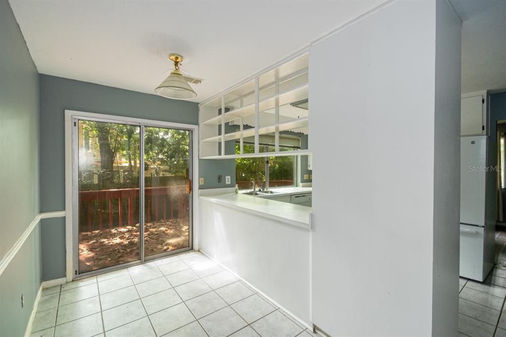 For Sale: $335,000 (3 beds, 2 baths, 1668 Square Feet)