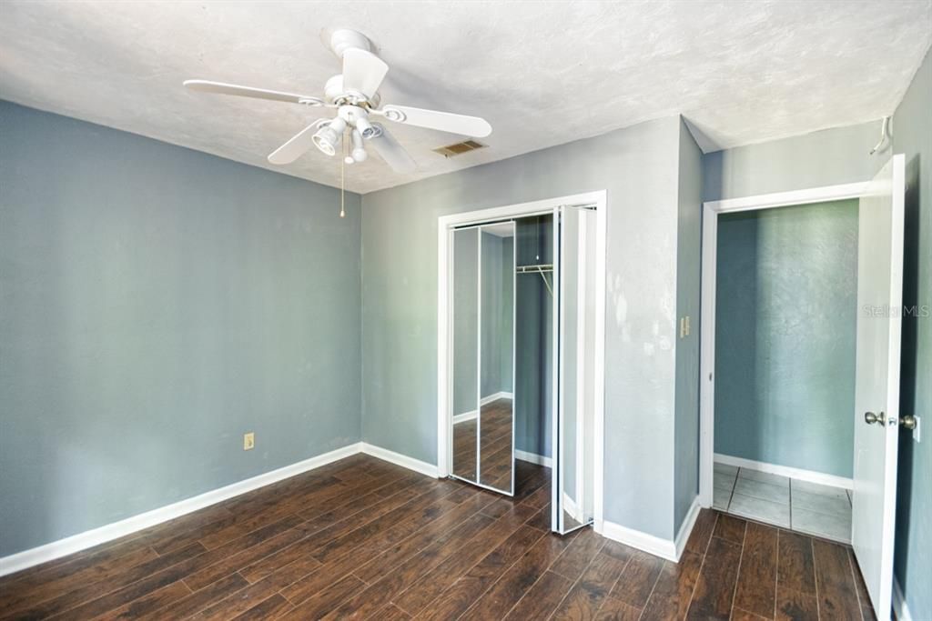 For Sale: $335,000 (3 beds, 2 baths, 1668 Square Feet)