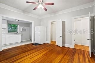 Recently Rented: $995 (1 beds, 1 baths, 340 Square Feet)