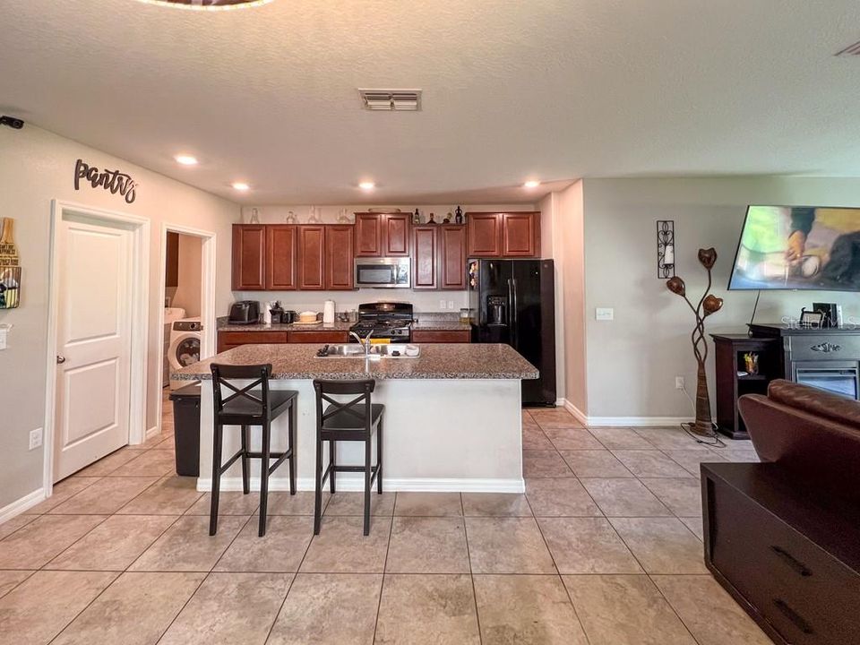 For Sale: $390,000 (5 beds, 2 baths, 2389 Square Feet)