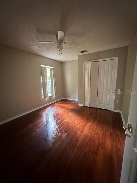 For Rent: $1,999 (3 beds, 2 baths, 1834 Square Feet)