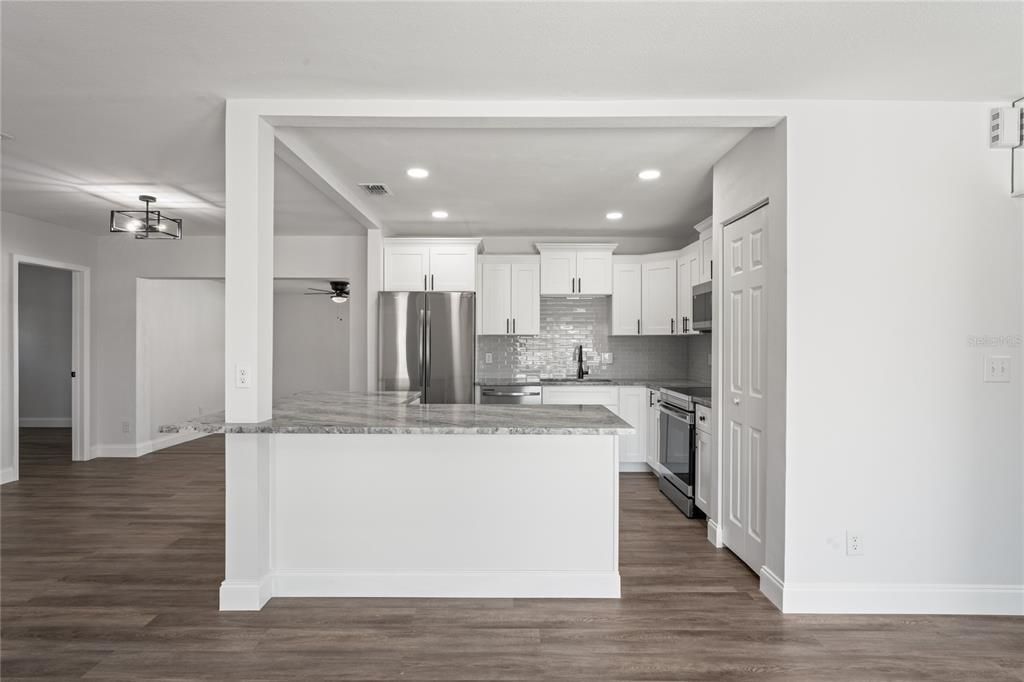 Active With Contract: $565,000 (3 beds, 2 baths, 1596 Square Feet)