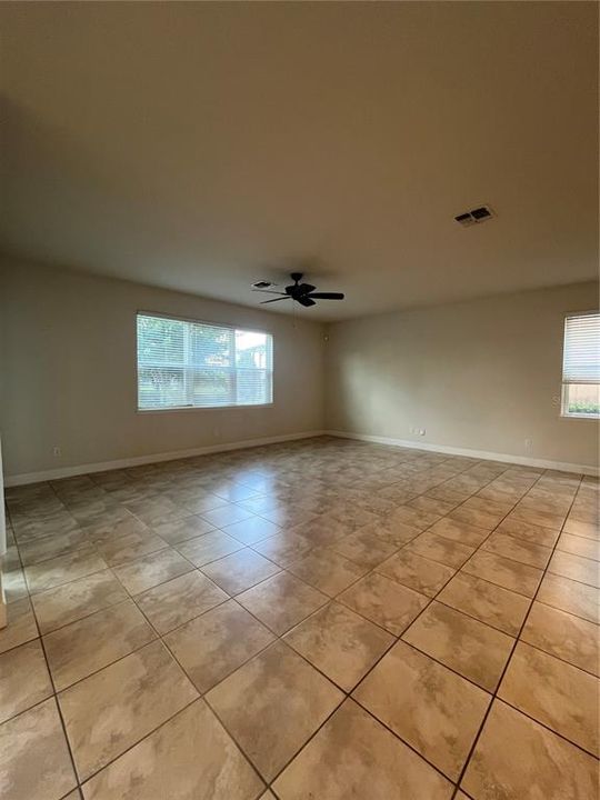 For Rent: $4,000 (4 beds, 3 baths, 3528 Square Feet)