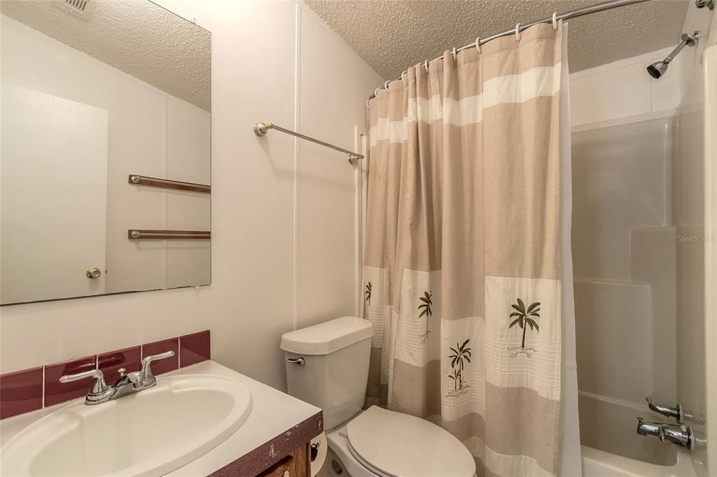 For Sale: $199,000 (3 beds, 2 baths, 1456 Square Feet)