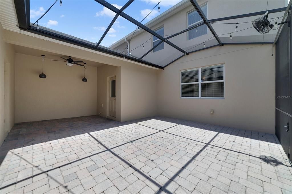 For Sale: $450,000 (3 beds, 2 baths, 1642 Square Feet)