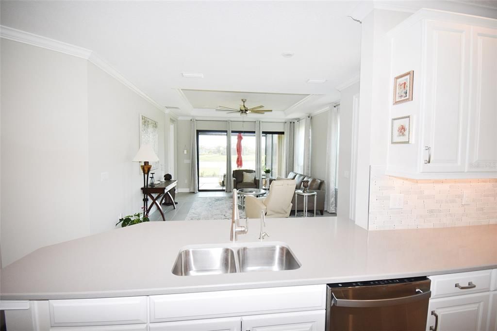 For Sale: $549,900 (2 beds, 2 baths, 1558 Square Feet)