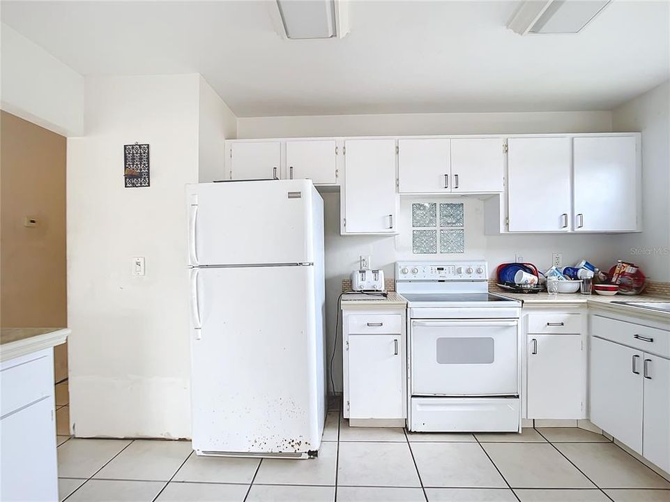 For Sale: $220,000 (3 beds, 2 baths, 1316 Square Feet)