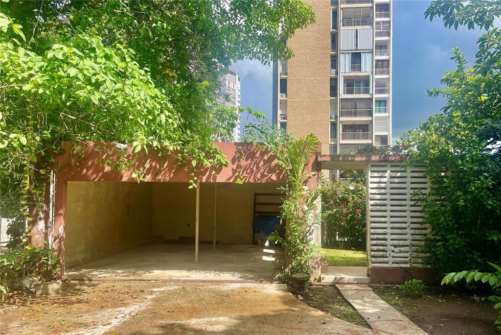 En Venta: $1,365,000 (4 camas, 3 baños, 3020 Pies cuadrados)