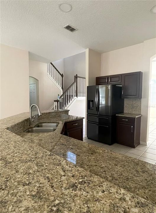 Active With Contract: $3,500 (5 beds, 3 baths, 2955 Square Feet)