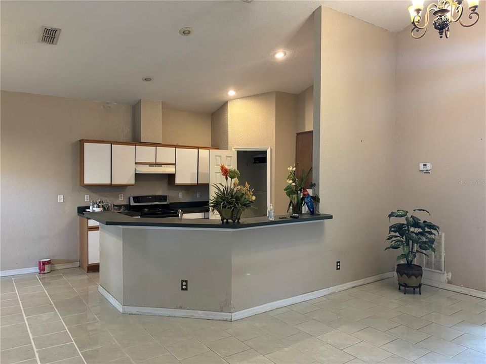 For Sale: $349,900 (3 beds, 2 baths, 1340 Square Feet)