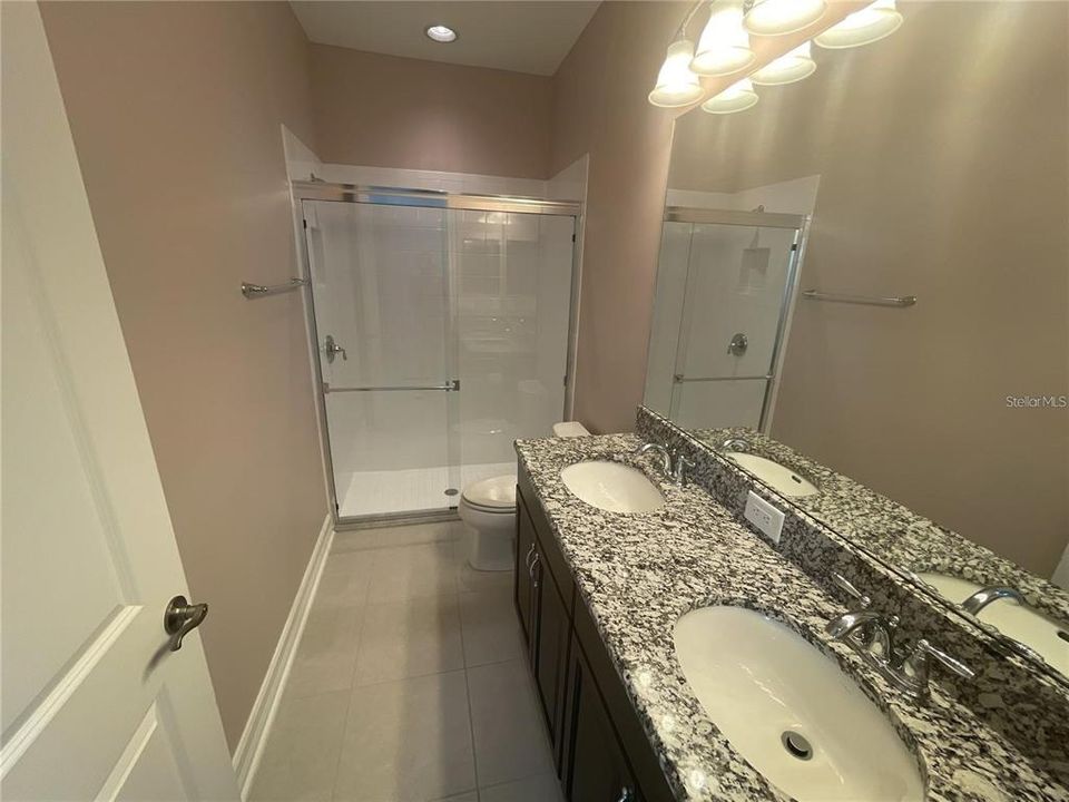 Недавно арендовано: $3,500 (4 спален, 3 ванн, 2645 Квадратных фут)