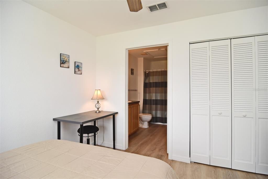 Recently Sold: $180,000 (1 beds, 1 baths, 495 Square Feet)