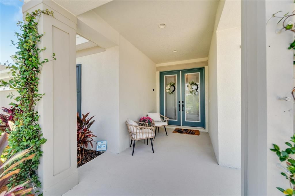 Active With Contract: $950,000 (4 beds, 4 baths, 3198 Square Feet)