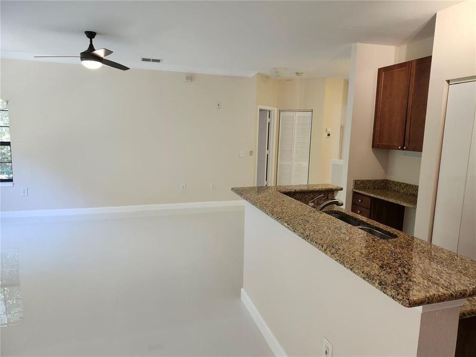 Recently Rented: $2,200 (2 beds, 2 baths, 1200 Square Feet)