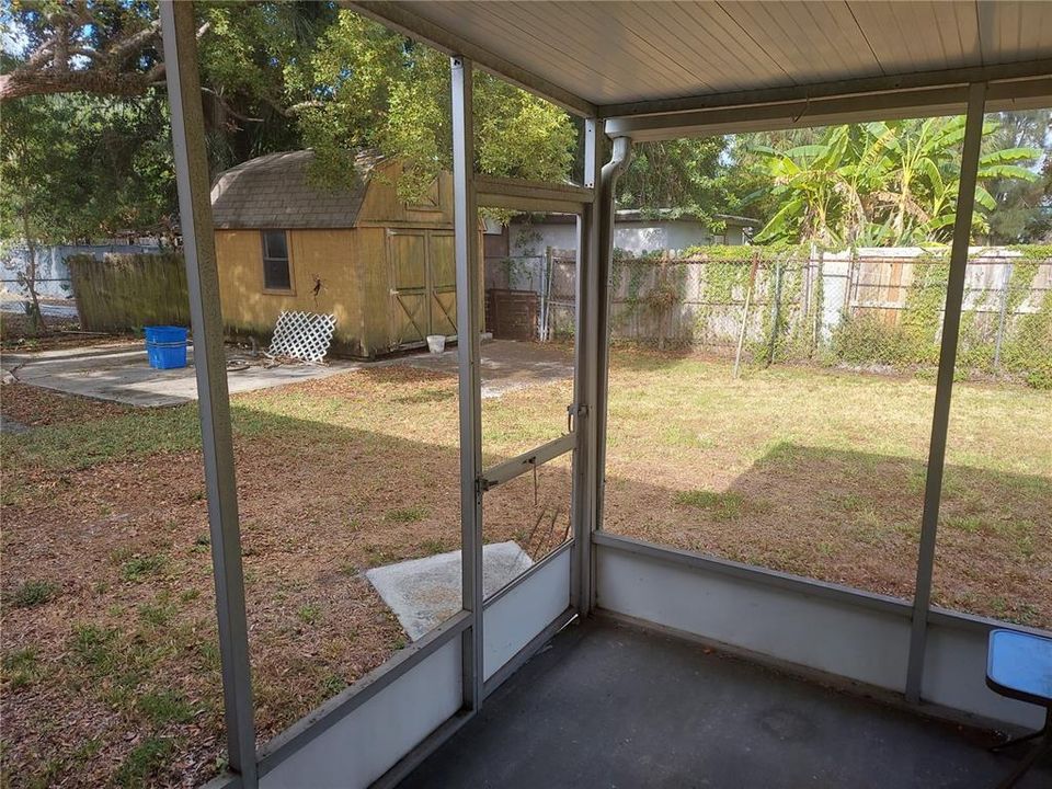 For Sale: $300,000 (3 beds, 1 baths, 1316 Square Feet)