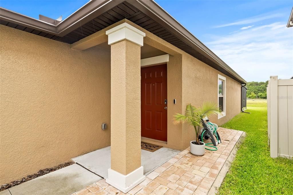 For Sale: $379,000 (4 beds, 2 baths, 1841 Square Feet)