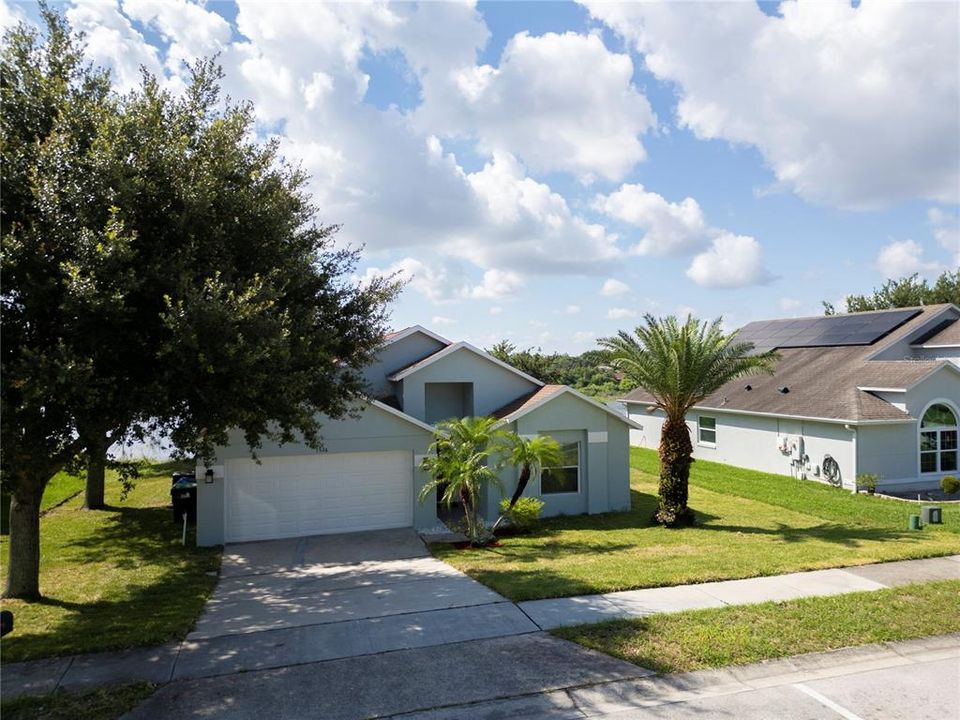 For Sale: $395,000 (3 beds, 2 baths, 1671 Square Feet)