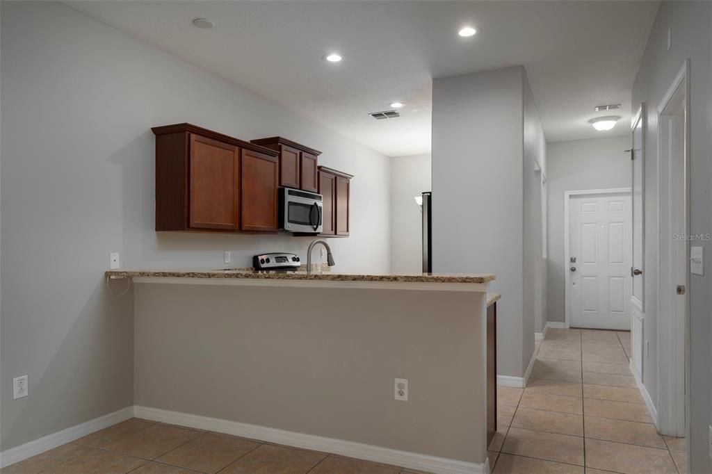 For Sale: $229,000 (2 beds, 2 baths, 1088 Square Feet)