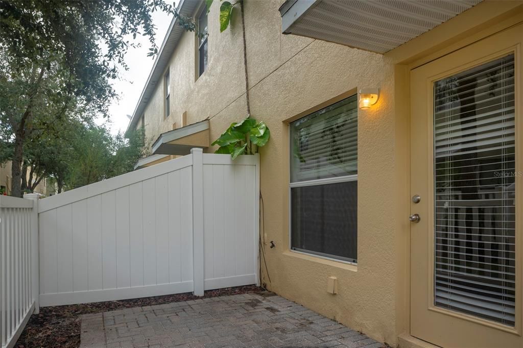 For Sale: $229,000 (2 beds, 2 baths, 1088 Square Feet)