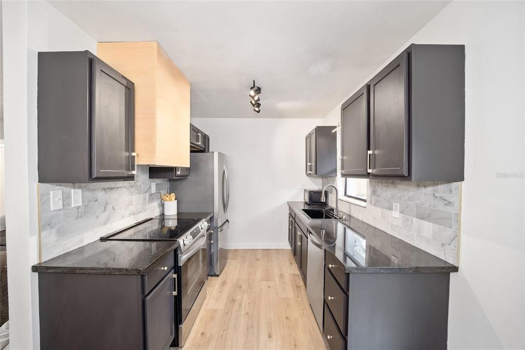 Active With Contract: $249,900 (4 beds, 2 baths, 1298 Square Feet)