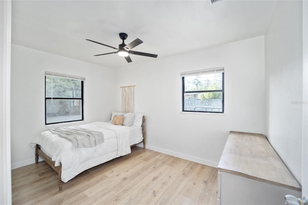 Active With Contract: $249,900 (4 beds, 2 baths, 1298 Square Feet)