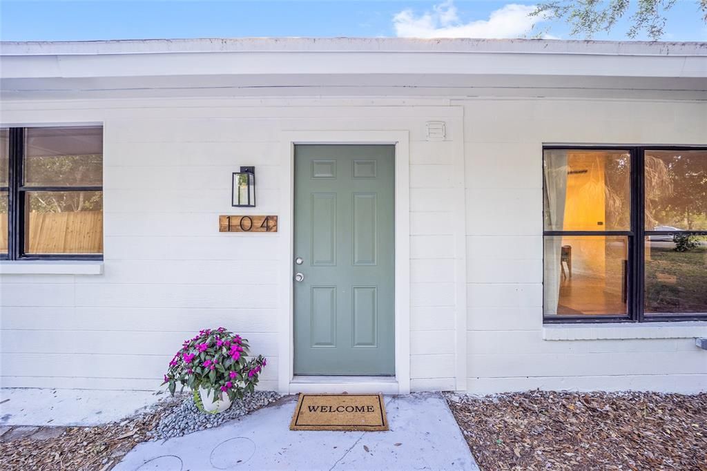 Active With Contract: $249,900 (4 beds, 2 baths, 1298 Square Feet)