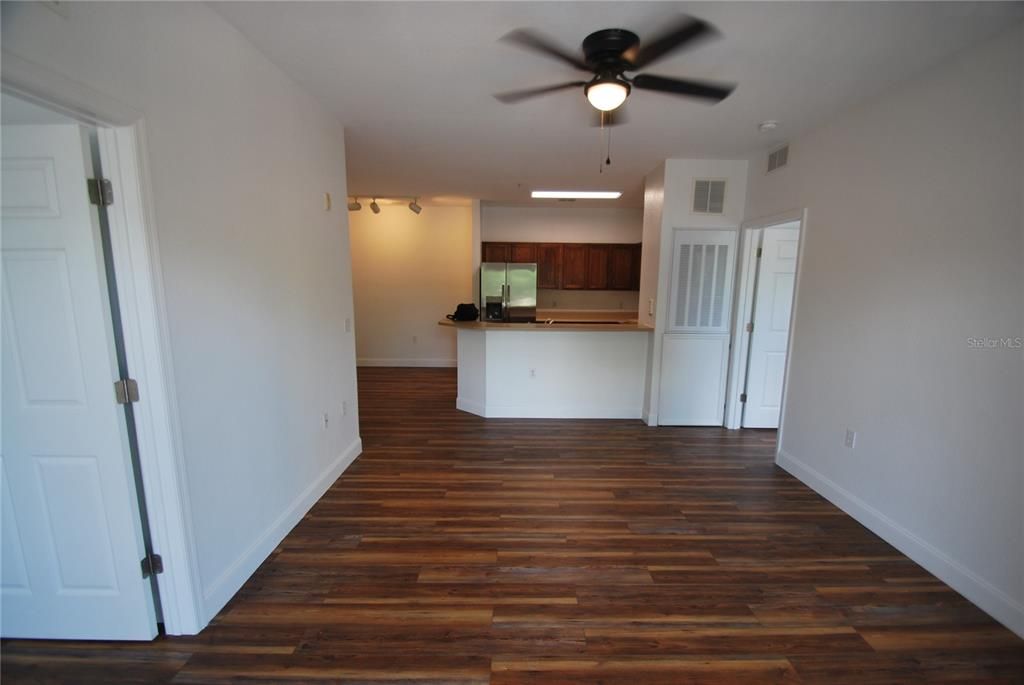 For Rent: $1,875 (2 beds, 2 baths, 962 Square Feet)