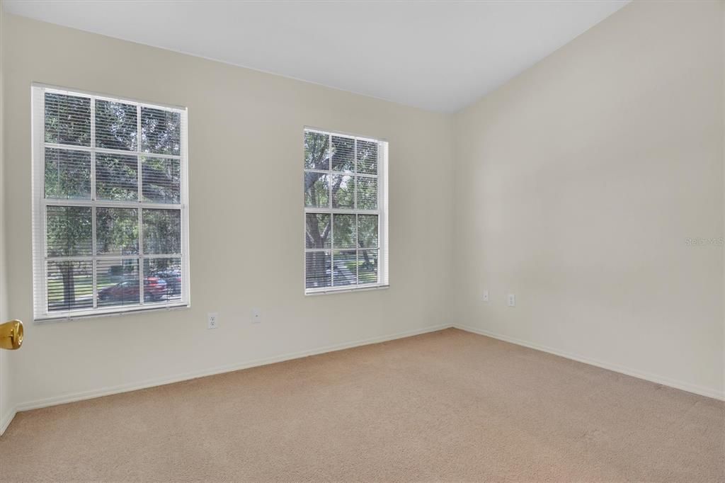Active With Contract: $1,650 (2 beds, 2 baths, 1184 Square Feet)