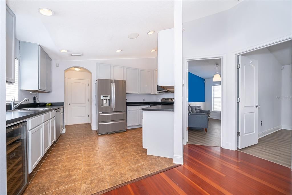 Active With Contract: $399,900 (3 beds, 2 baths, 1444 Square Feet)