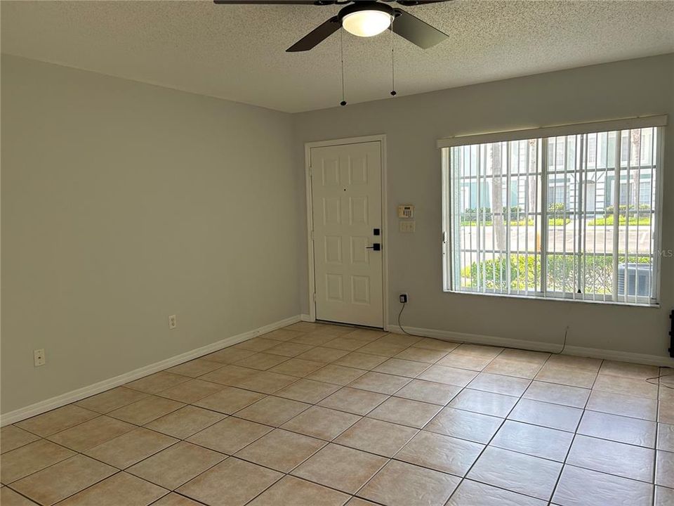 For Rent: $2,100 (2 beds, 2 baths, 1490 Square Feet)