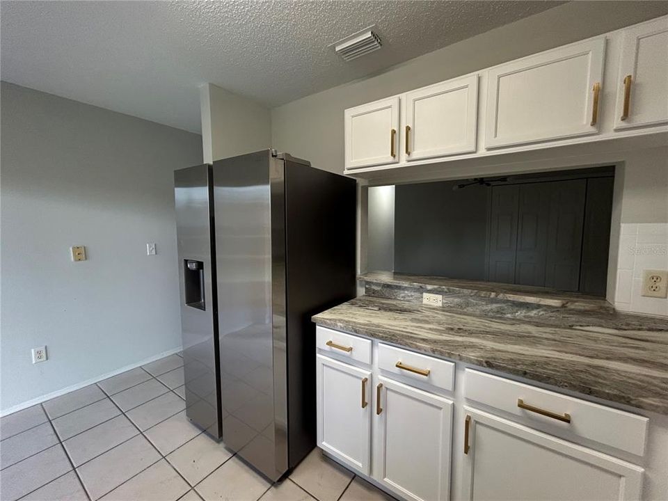 For Rent: $1,995 (2 beds, 2 baths, 1490 Square Feet)