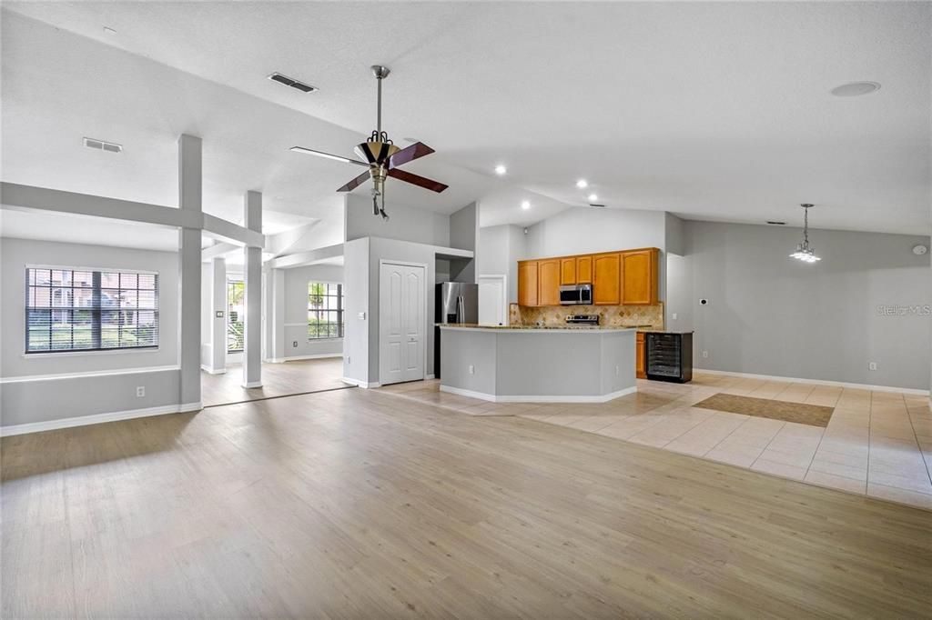 Active With Contract: $3,000 (4 beds, 2 baths, 2236 Square Feet)