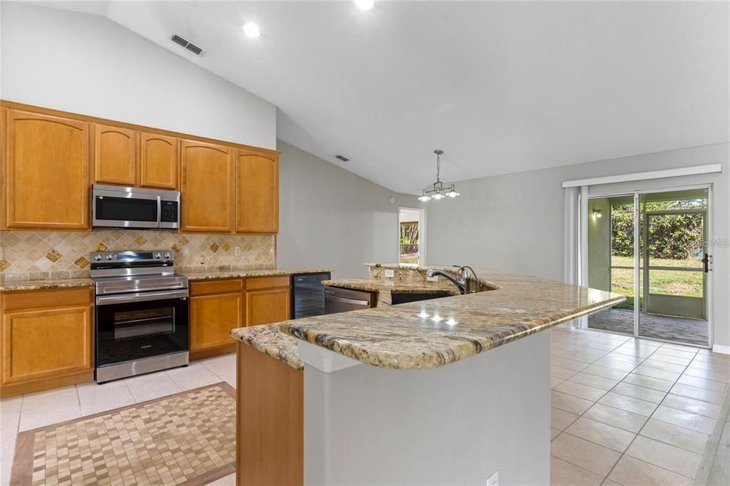 Active With Contract: $3,000 (4 beds, 2 baths, 2236 Square Feet)