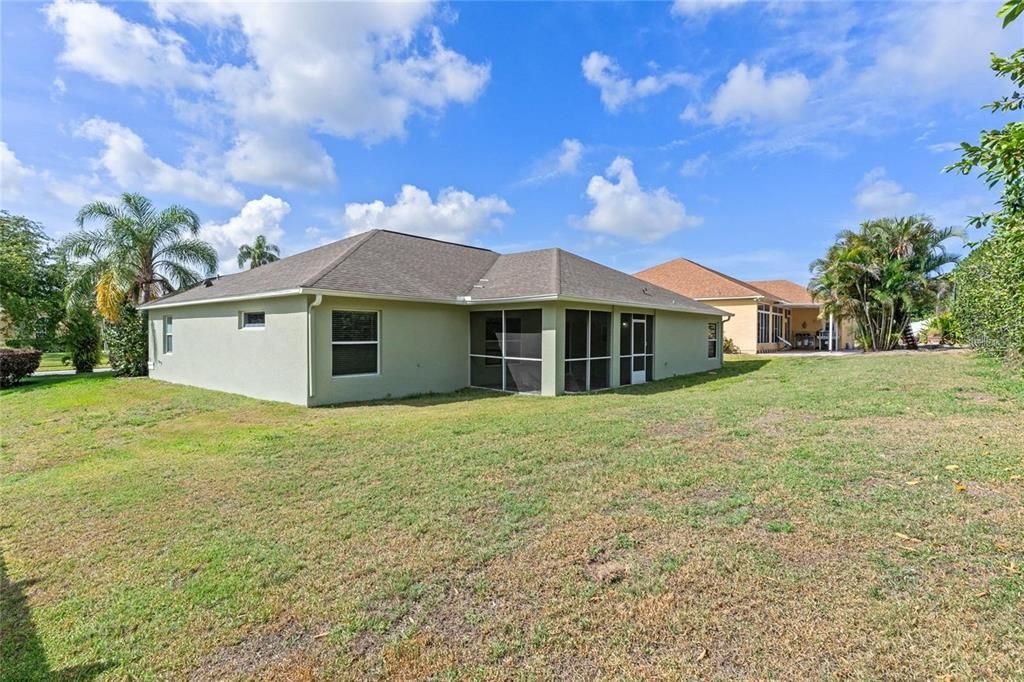 Active With Contract: $3,000 (4 beds, 2 baths, 2236 Square Feet)