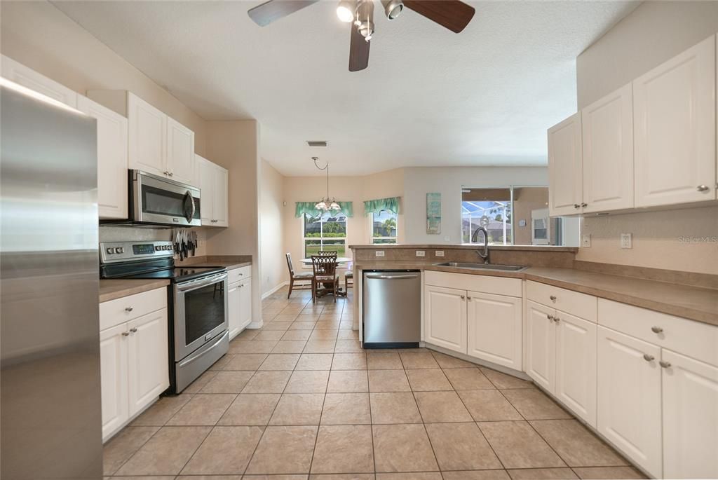 Kitchen facing Dinette