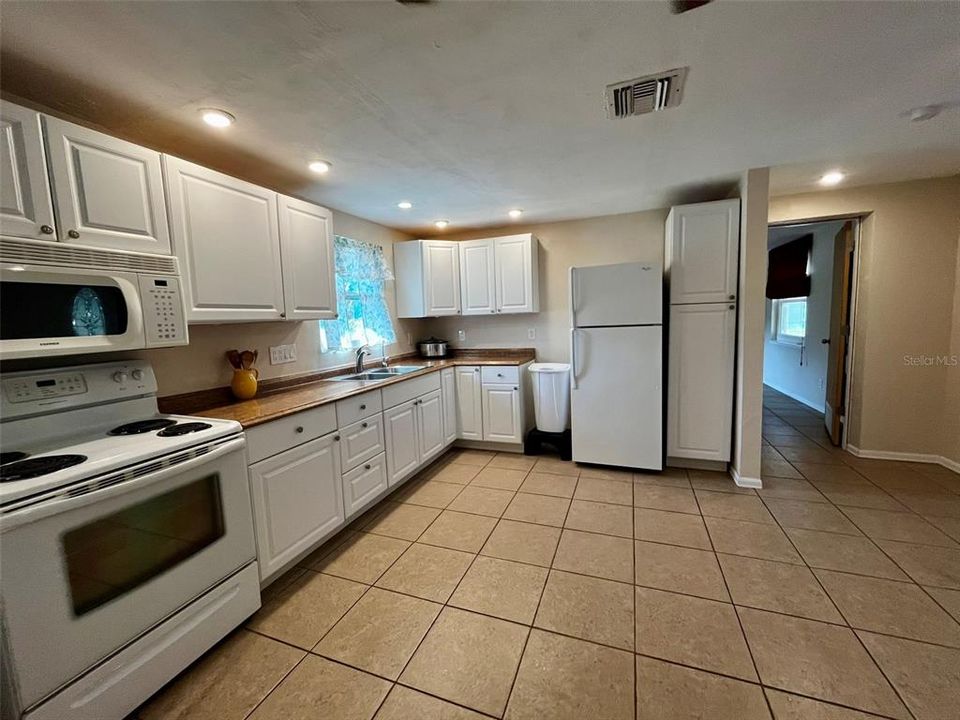 Guest house kitchen