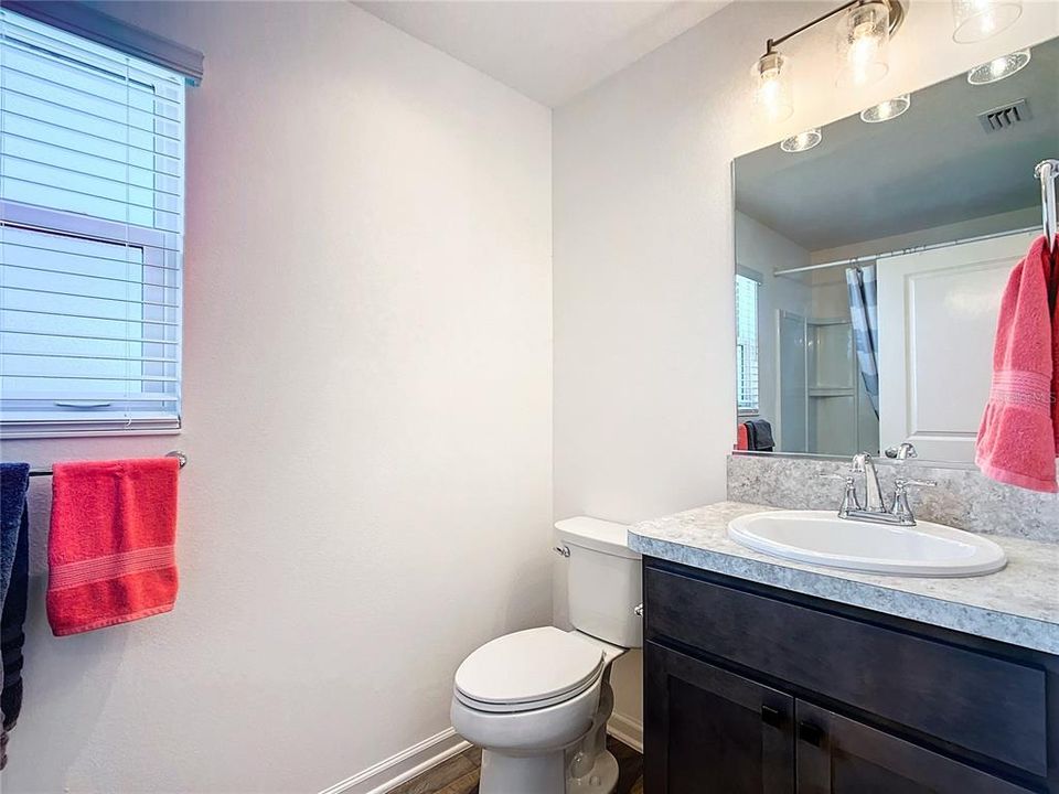 For Sale: $324,900 (2 beds, 2 baths, 1266 Square Feet)