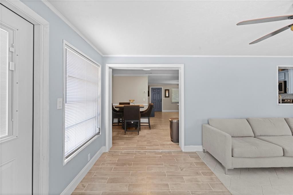 For Sale: $429,990 (2 beds, 2 baths, 1345 Square Feet)