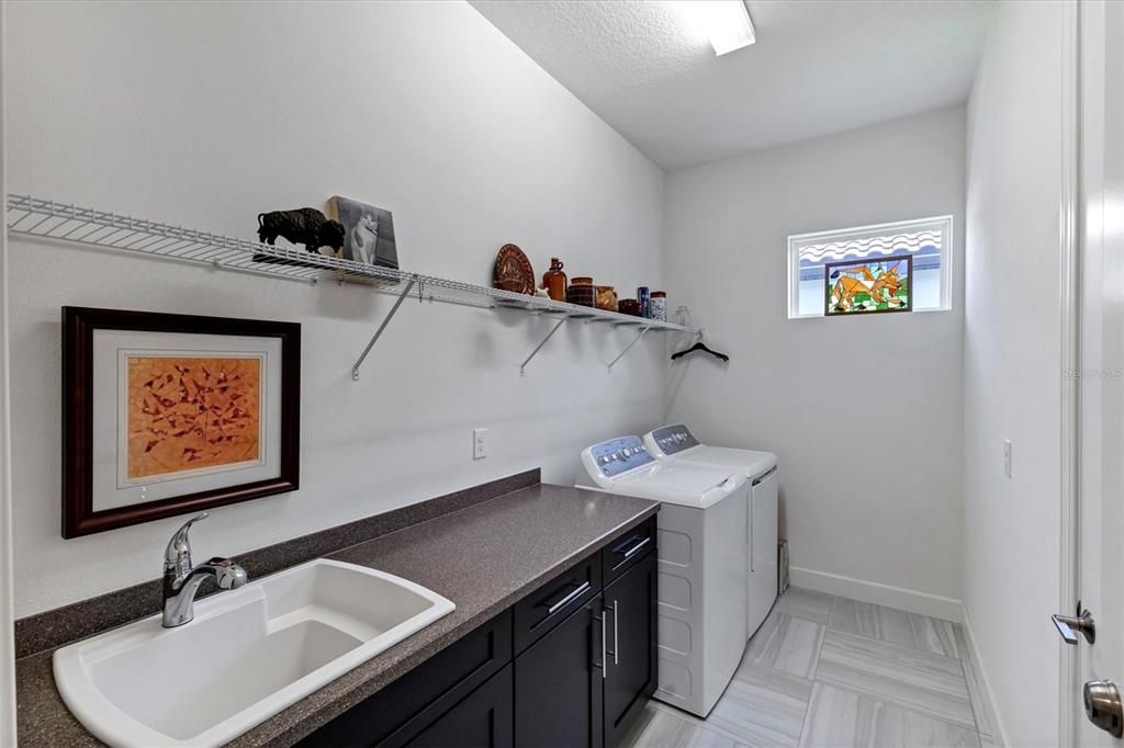 For Sale: $895,000 (2 beds, 2 baths, 2091 Square Feet)