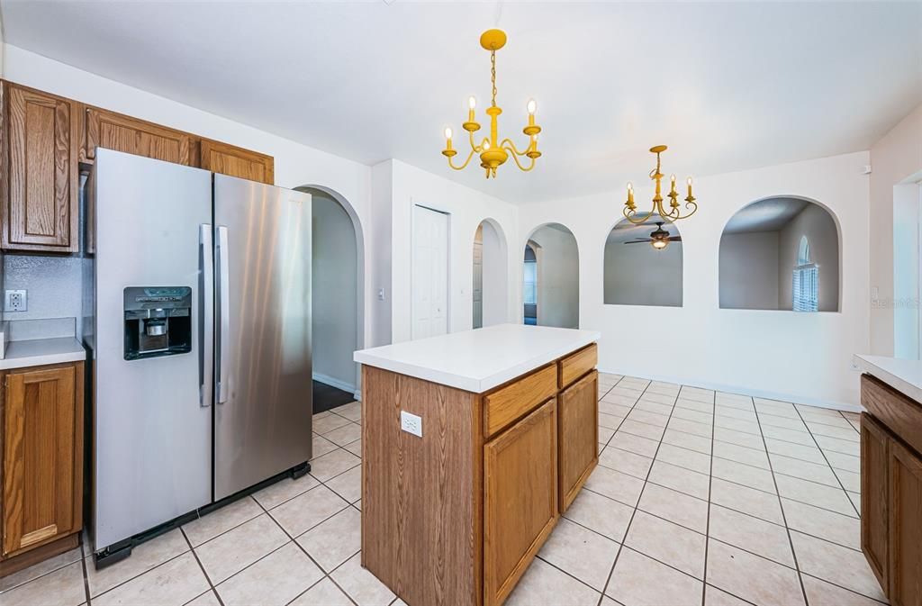 Active With Contract: $385,000 (4 beds, 2 baths, 2215 Square Feet)