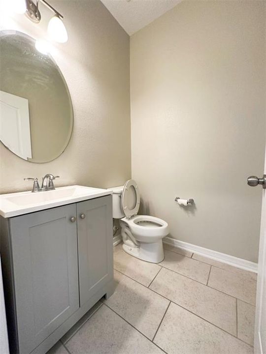 Bathroom on 1st floor