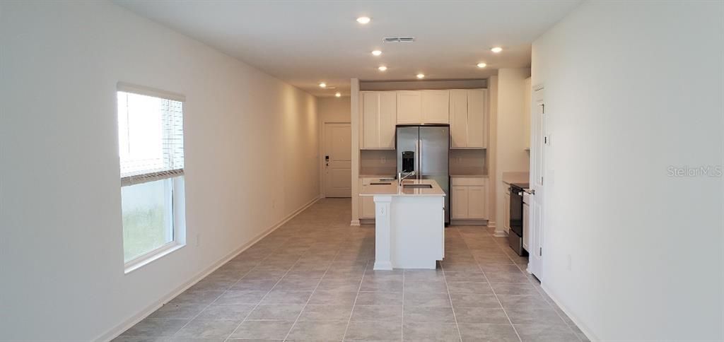 Recently Rented: $2,000 (3 beds, 2 baths, 1444 Square Feet)