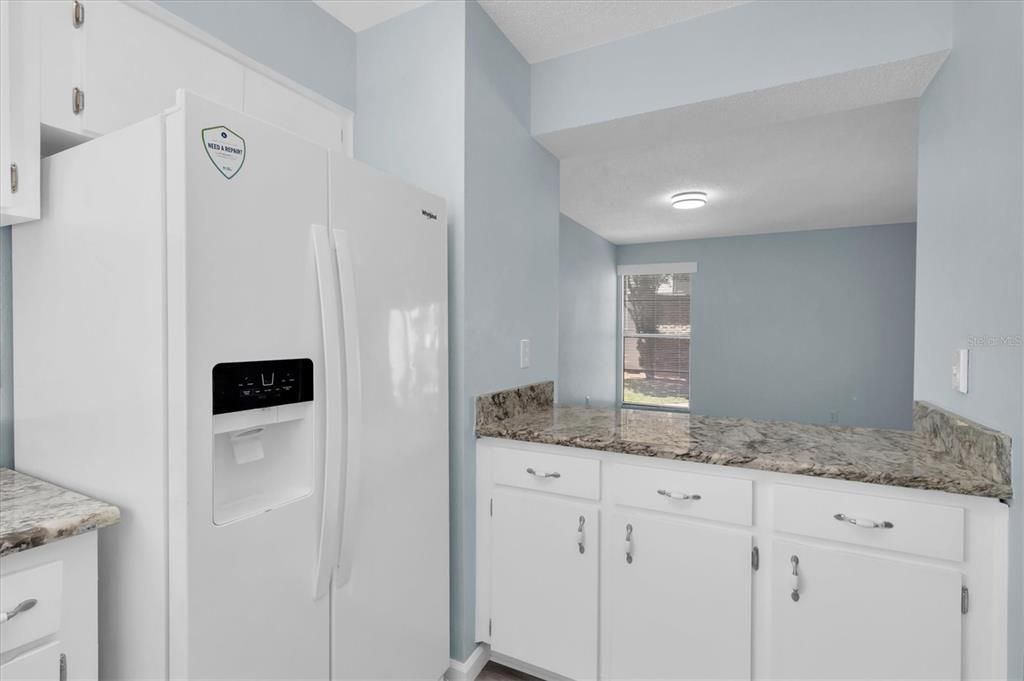 Active With Contract: $159,000 (2 beds, 1 baths, 960 Square Feet)