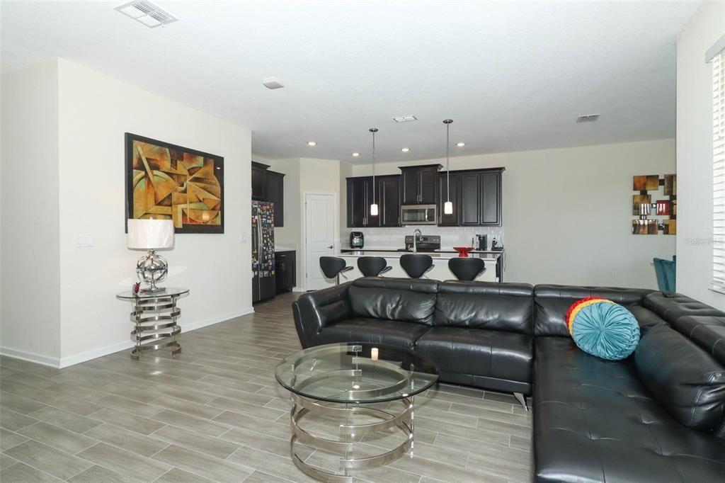 For Sale: $439,900 (4 beds, 2 baths, 2333 Square Feet)