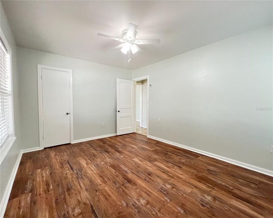 For Rent: $2,100 (2 beds, 1 baths, 874 Square Feet)
