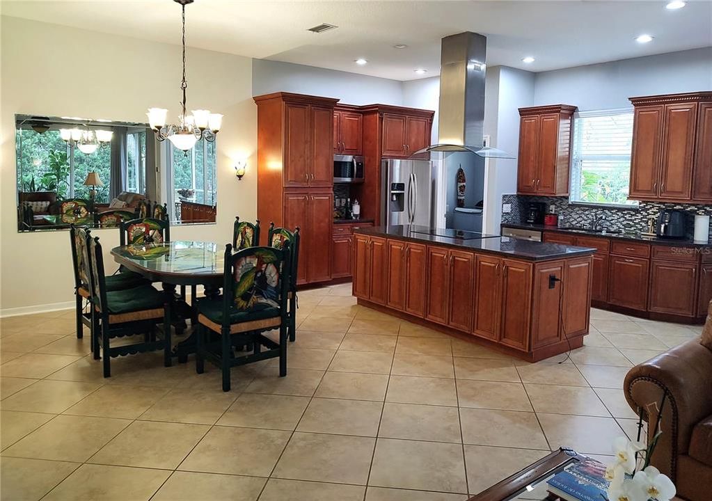 Dining Room & Kitchen