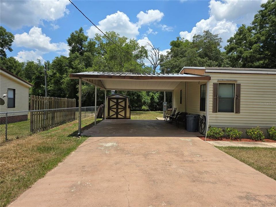 Active With Contract: $184,900 (3 beds, 2 baths, 1752 Square Feet)