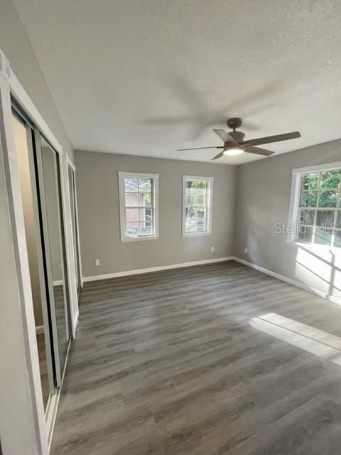 For Sale: $280,000 (2 beds, 1 baths, 969 Square Feet)