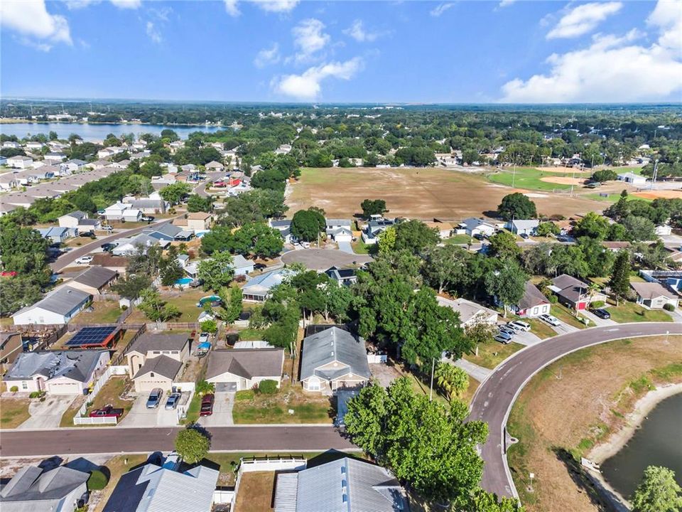 For Sale: $305,000 (3 beds, 2 baths, 1401 Square Feet)