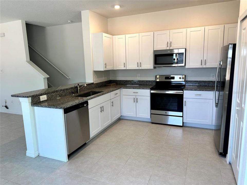 For Rent: $1,950 (2 beds, 2 baths, 1541 Square Feet)
